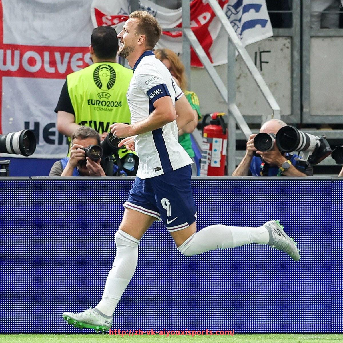 爱游戏体育官网-法甲最佳射手数据表详解及其赛季表现综合分析